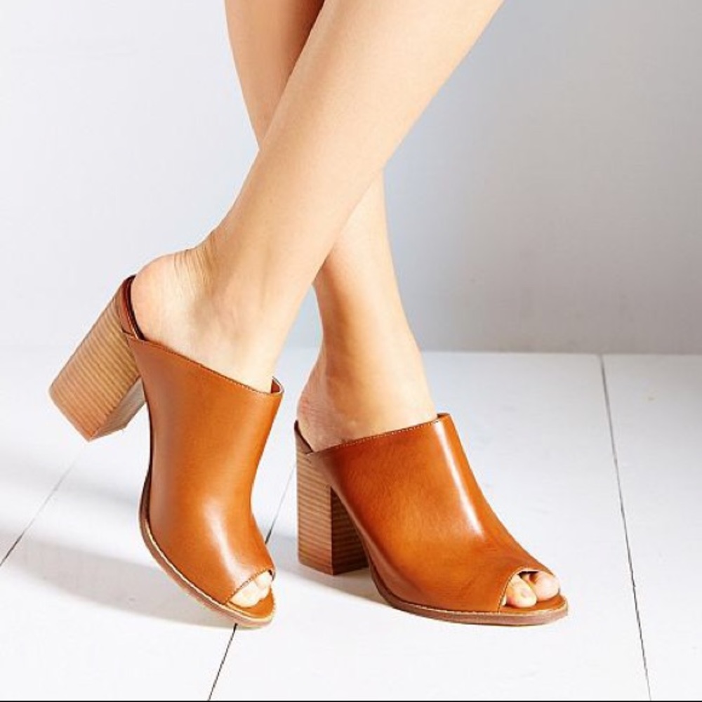 Silence + Noise Sloane Heel